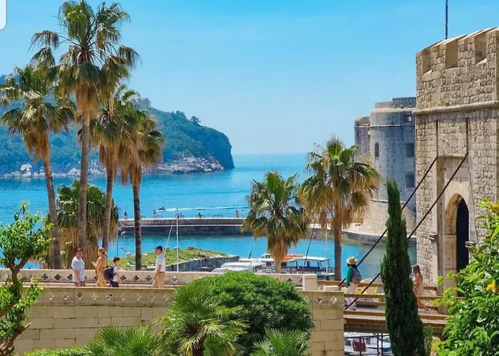 Brand New Aurus 아파트 *