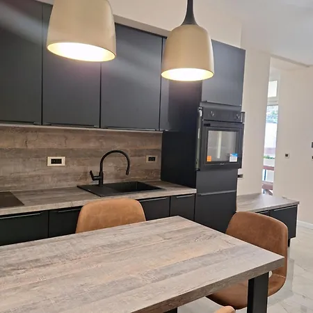 Brand New Aurus * Dubrownik