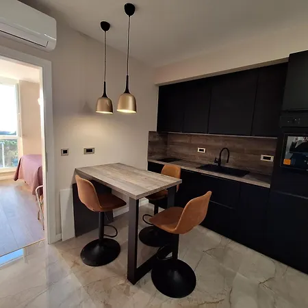 Brand New Aurus Apartament Dubrownik