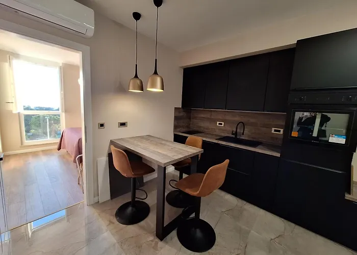 Brand New Aurus Daire Dubrovnik