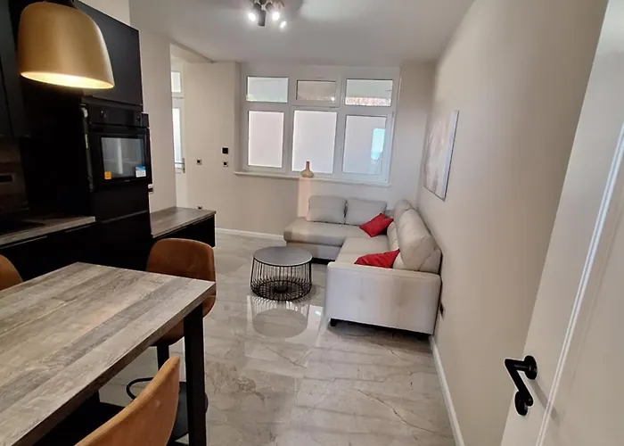 Brand New Aurus Dubrovnik