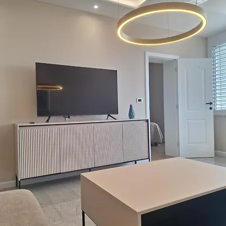 Brand New Aurus Apartamento *