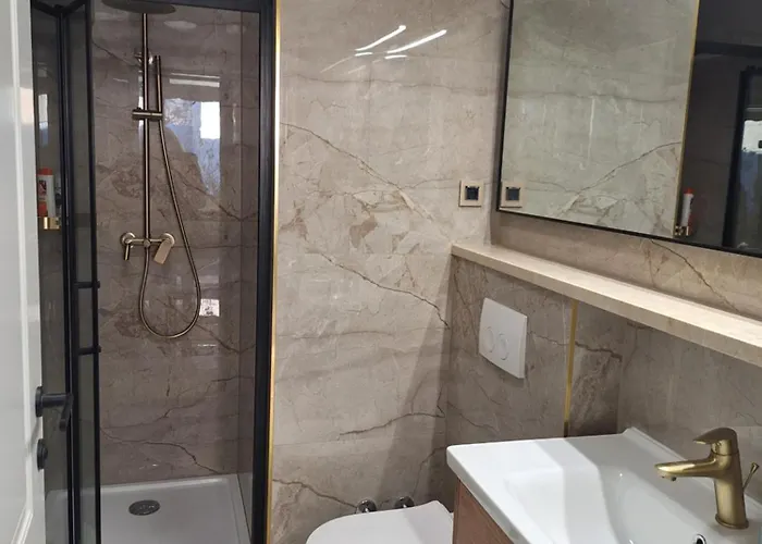 Brand New Aurus Apartamento